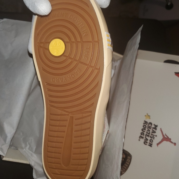 New In Box Jordan Paris Maison Château Rouge Cream Vanilla Multiple Sizes - Picture 10 of 12